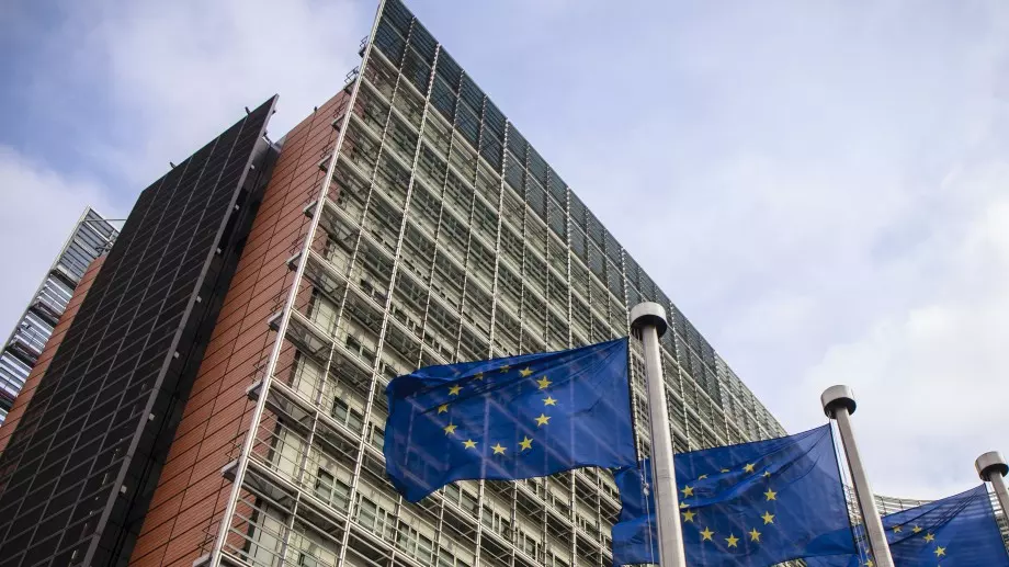 ЕК прогнозира забавяне на българската икономика