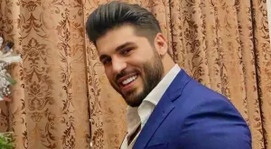 Джигитът Фики Стораро с безумен гаф на пътя (СНИМКА)