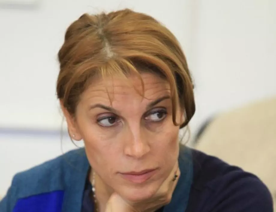 Малина Едрева: Тежка щета за демокрацията е да ползваш Левски за пропутинска пропаганда