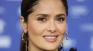 Салма Хайек: Едва оцелях заради коронавируса