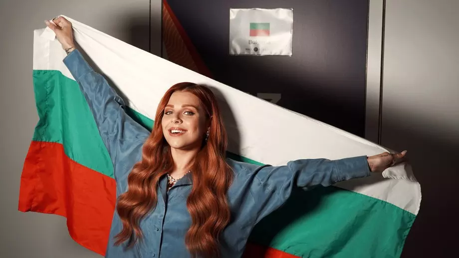 Виктория се класира на финала на Евровизия 2021  (ВИДЕО)