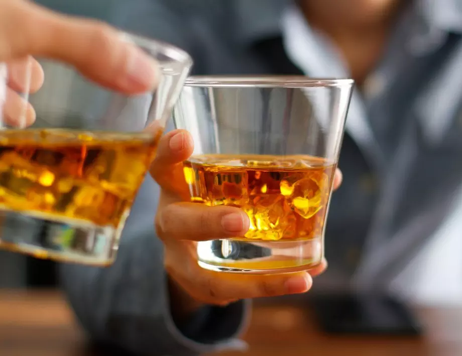 Китайски лекари разкриха 3 прости правила за пиене на алкохол без вреда за стомаха