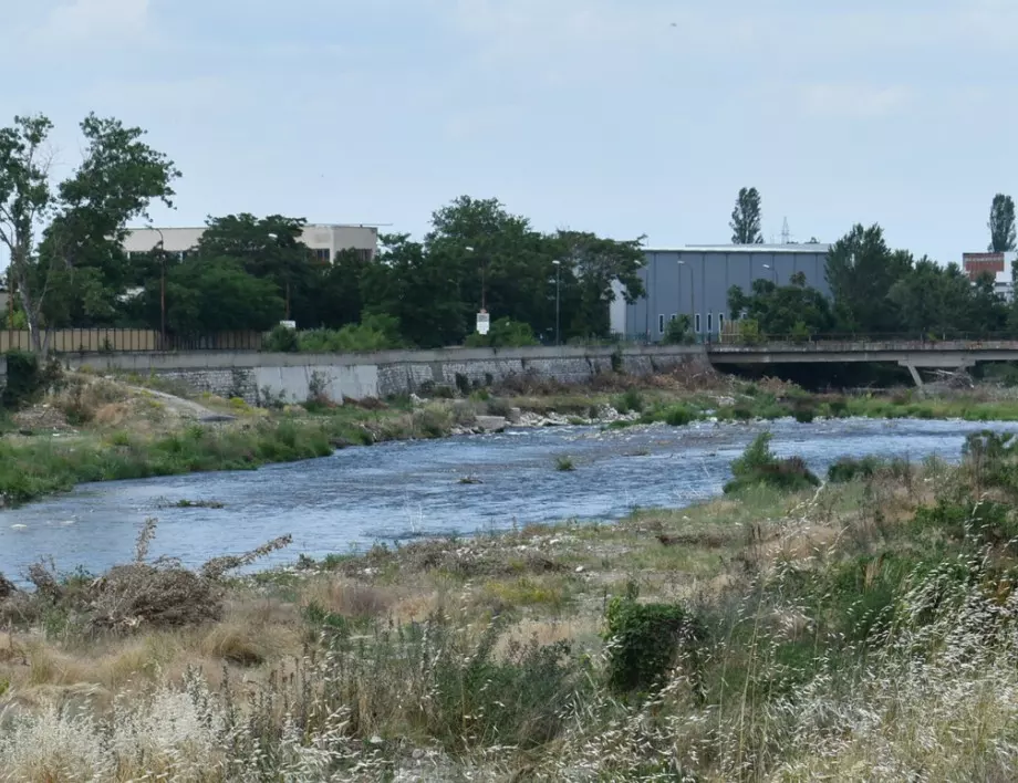 Предупреждение: Има забрана за плуване и къпане в неохраняеми водни обекти в Асеновград