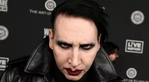 Издадоха заповед за арест на Мерилин Менсън