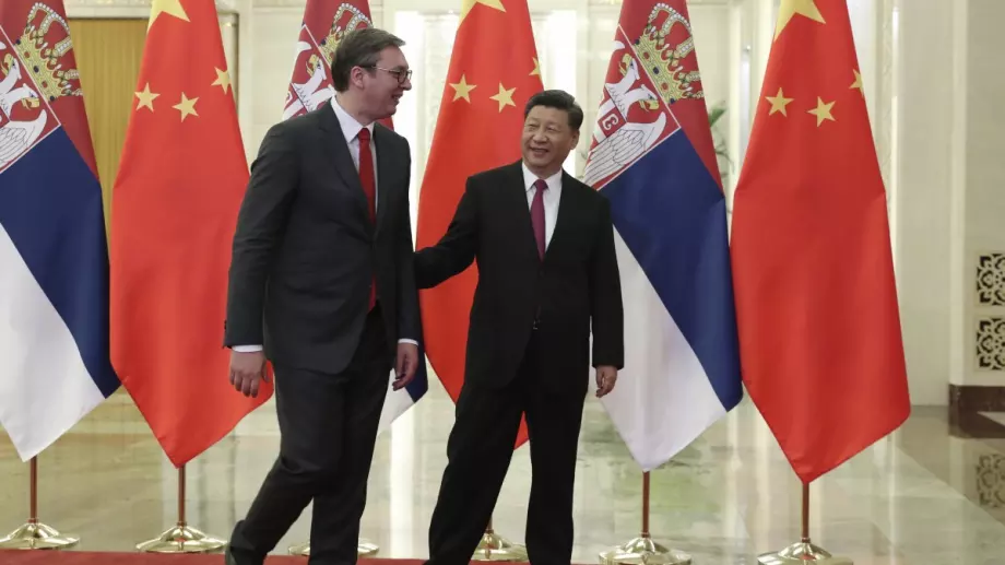 Китайски компании ще строят пътища в Сърбия след сделки на обща стойност 4 млрд. евро