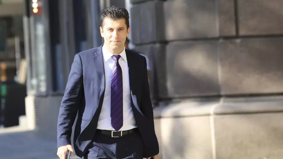 Среща ли се Кирил Петков с Пламен Бобоков и защо? (СНИМКА)