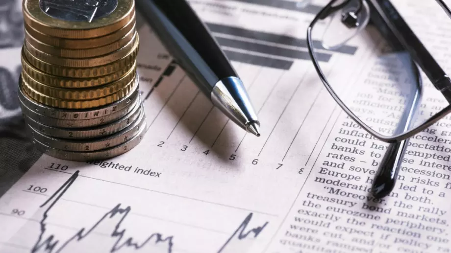 В какво инвестират пенсионните фондове?