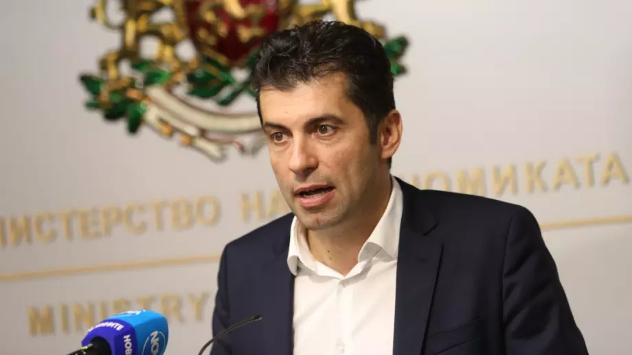 Кирил Петков поиска оставки на директорите на ВМЗ - Сопот