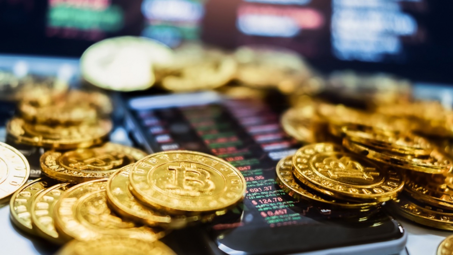 Инвеститорите в bitcoin продаваха масово през месец май Остава да