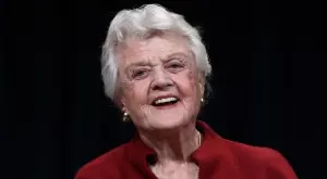Отиде се Анджела Лансбъри