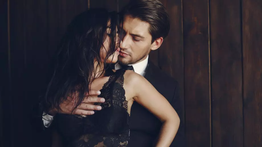 Виц на деня: Мъж предлага секс на жена