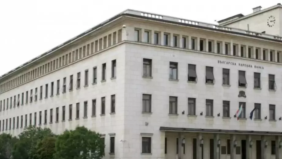Управителят на БНБ заговори за затягане на кредитирането
