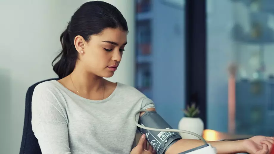 С тези съвети на Петър Дънов ще сложите край на високото кръвно