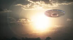 Родна риалити звезда засне ВИДЕО с НЛО в България (СНИМКИ)