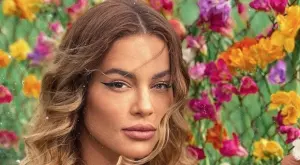 Няма да познаете Жени Джаферович на 20 и гола (СНИМКИ + ВИДЕО)