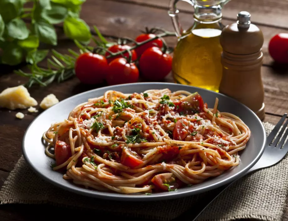 Паста с песто - италианска рецепта за вечеря у дома
