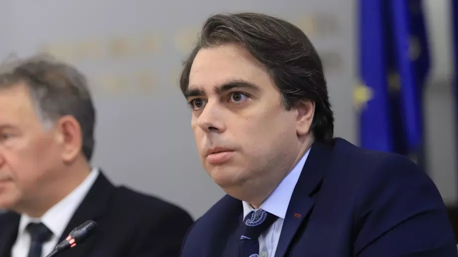 Около 50% от приходите в бюджета се реализират в София