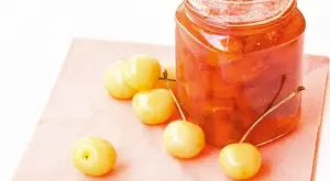 От тефтера на баба: Сладко от бели череши