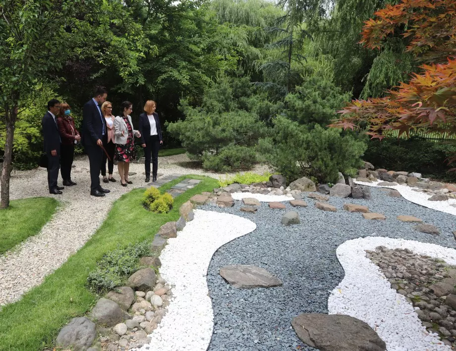 Японската градина в столичния зоопарк е обновена