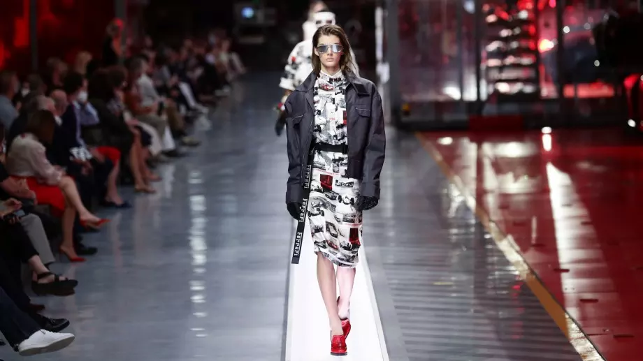  Ferrari представи първата си модна колекция (СНИМКИ)