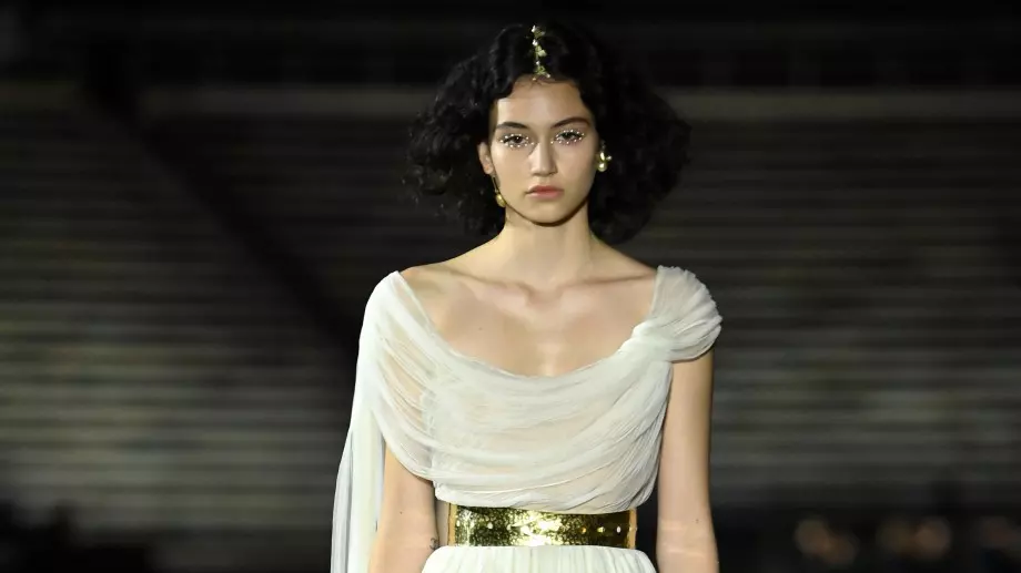 Българка представи колекцията Dior Resort 2022, вдъхновена от Гърция
