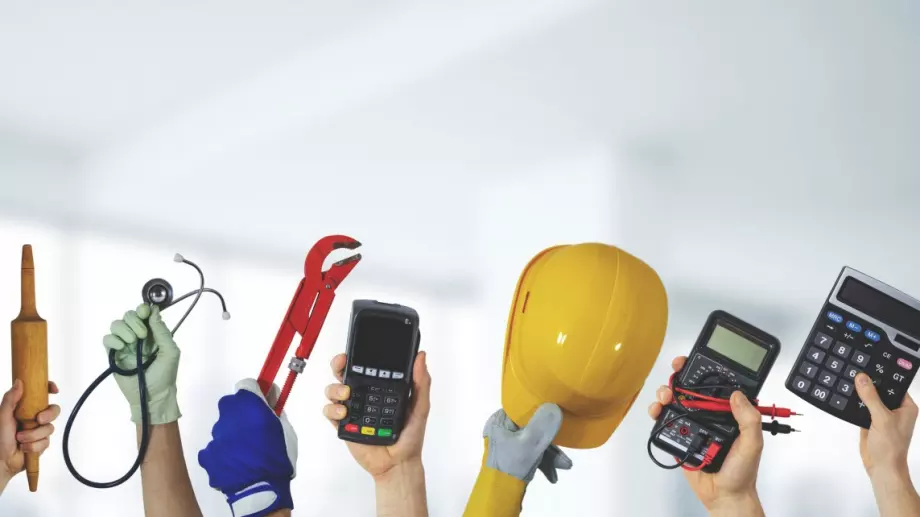 Недостигът на работна ръка срива икономиката на Франция