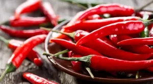 Ето защо всички започнаха да си слагат чушки в чорапите 