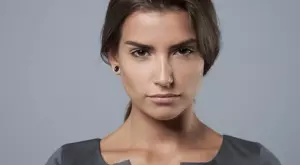 Това са най-сериозните зодиакални знаци, които рядко се шегуват      