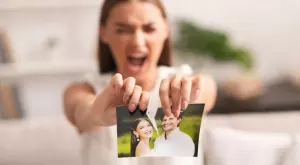 Как всяка от зодиите се справя с развода