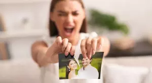 Зодиите, които ги чака раздяла през април