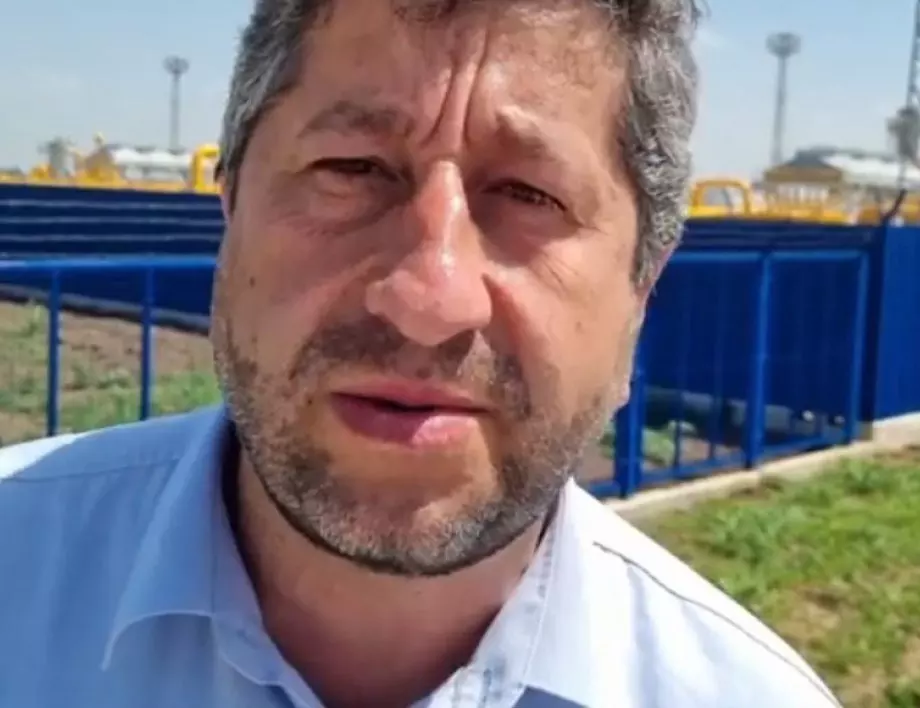 Само “Демократична България” е без агенти на комунистическите служби в листите си