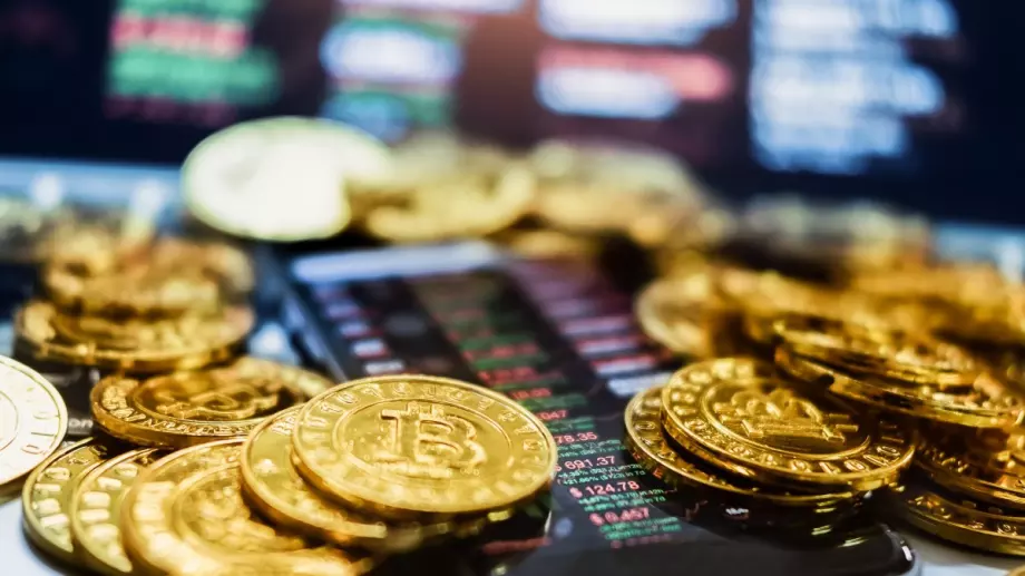 Криптовалутите и онлайн казината: плюсове и минуси