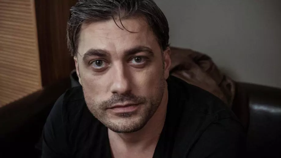 Владимир Карамазов дари 75 000 лв на детска болница