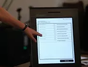 Експерт: Машините за гласуване имат много етапи на проверки, които да не позволят манипулиране на кода