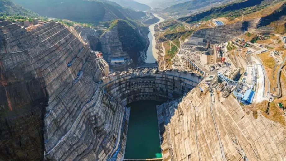 Китай пусна втората най-голяма ВЕЦ в света