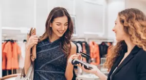 Зодиите, предразположени към необмислени покупки   