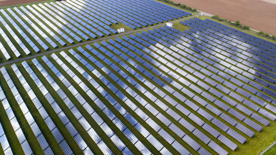 Общо 562 фирми подадоха проекти за изграждане на ВЕИ системи по ПВУ