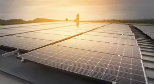 Китайска компания инвестира 6,7 млрд. долара в най-големия завод за соларни панели в света 