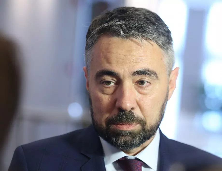 Министър Живков освободи ръководството на Българския енергиен холдинг