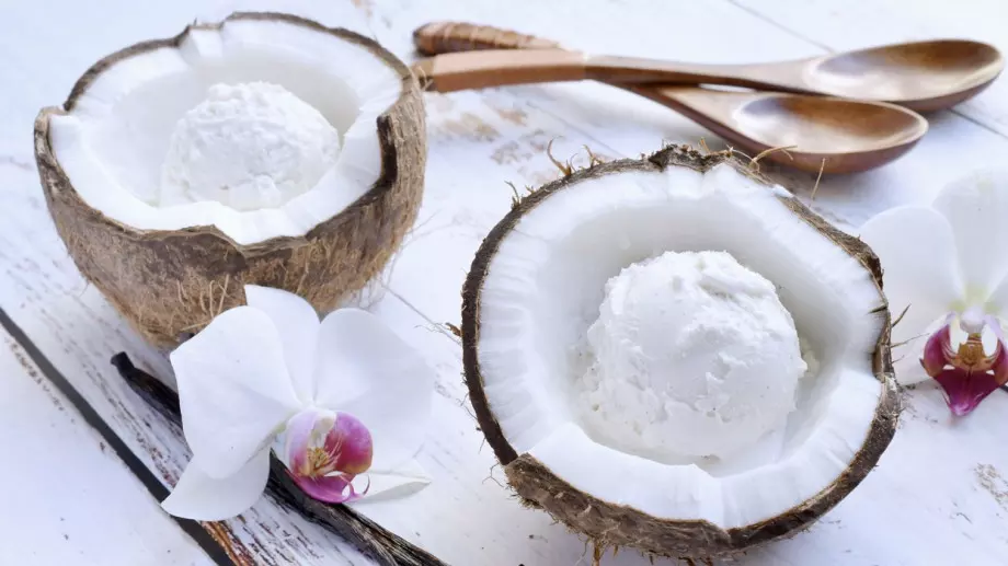 Домашен кето сладолед само от 4 съставки (ВИДЕО)