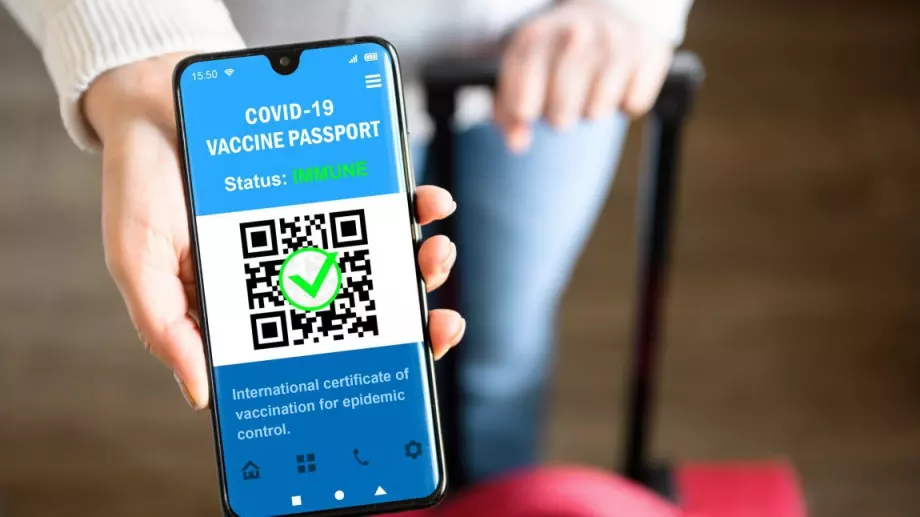 COVID сертификатите навлизат във всекидневието на европейците