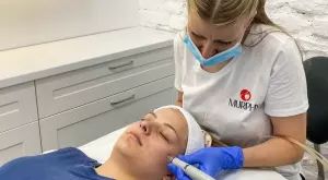 Имате акне? Ето какво съветва медицински козметик