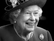 Цял живот на служба: 70 години Елизабет Втора носеше стабилност на Великобритания