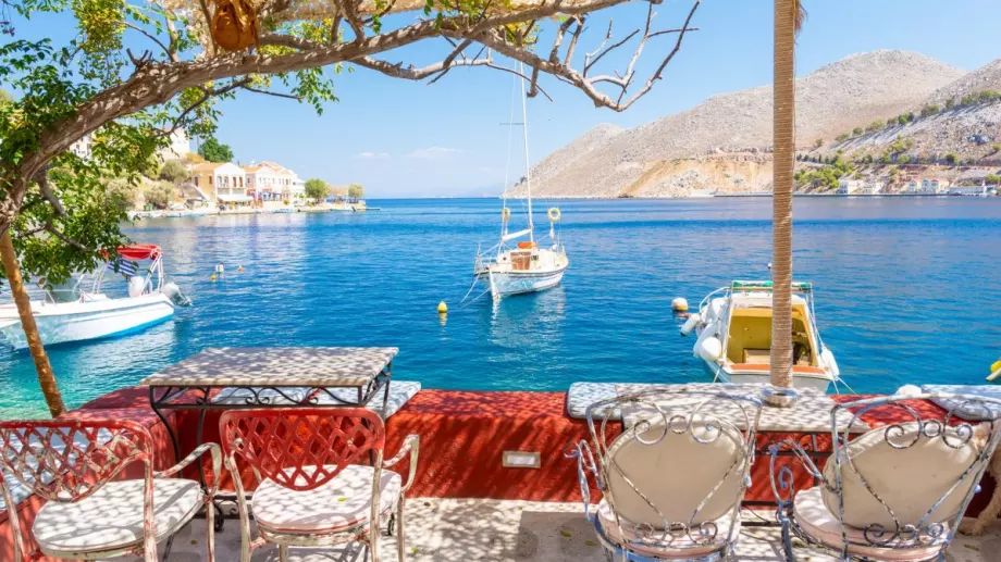 Войната в Украйна вече удари туризма в Гърция