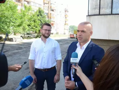 Започна асфалтиране на улици и междублокови пространства във Видин
