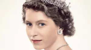 "Елизабет, кралицата" - проницателен и вълнуващ портрет