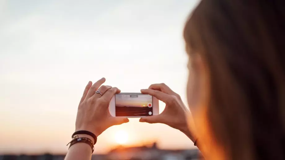7 полезни трика за перфектни снимки в Instagram (ВИДЕО)