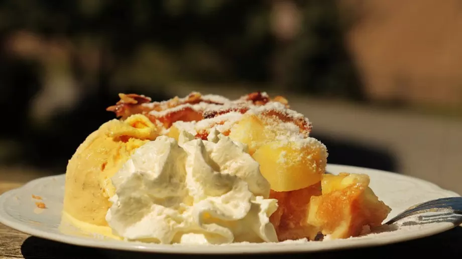 Уникална лятна торта, в която ще се влюбите - рецепта