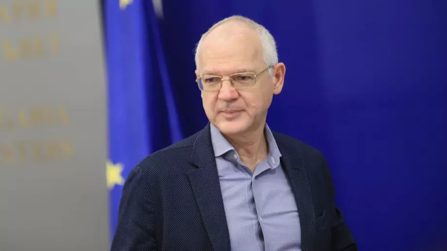 Бизнесът поиска оставки в енергетиката заради скъпия ток