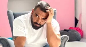 Азис за първи път показа брат си (СНИМКА)